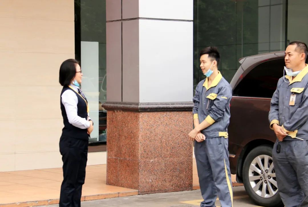 葆德空壓機(jī)明碼標(biāo)價(jià)，真誠的服務(wù)卻是無價(jià)！