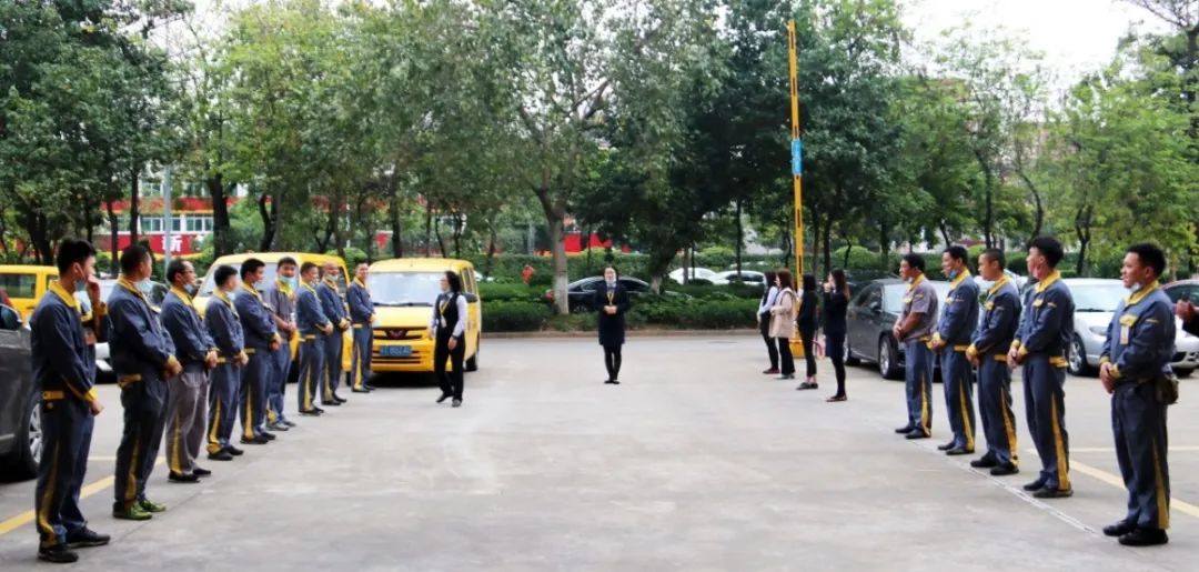 葆德空壓機(jī)明碼標(biāo)價(jià)，真誠的服務(wù)卻是無價(jià)！