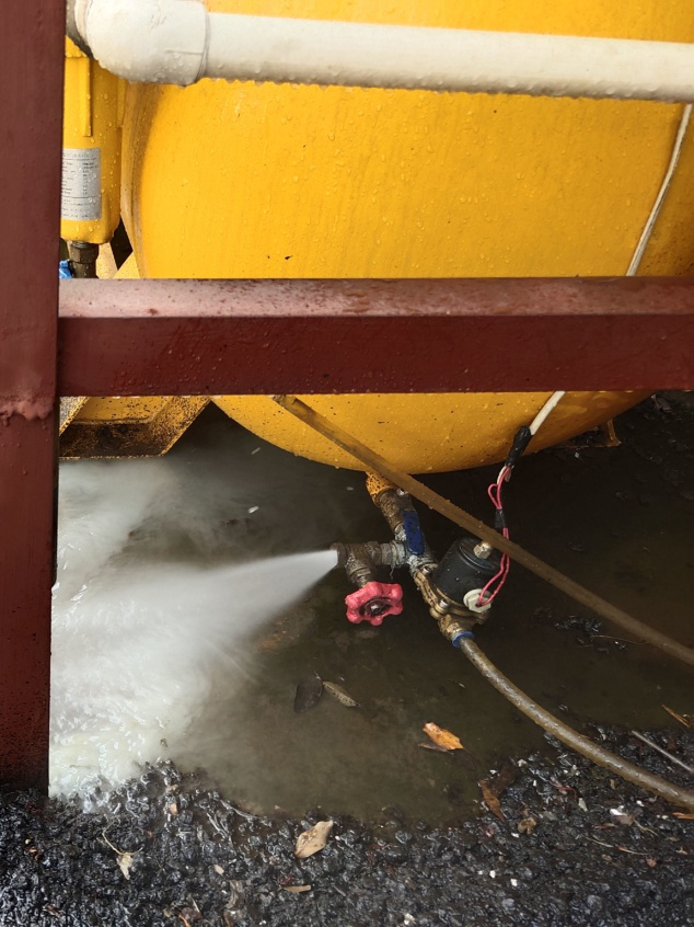 激光切割用一體式空壓機除水排污的重要性