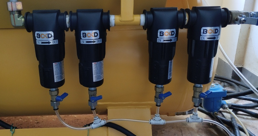 激光切割用一體式空壓機除水排污的重要性