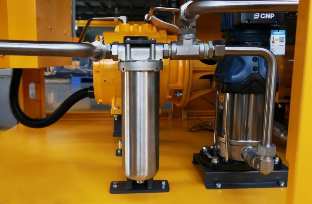 央視點贊！這款100%無油水潤滑壓縮機剛上市就“爆單”！