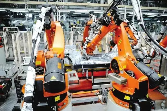 顏值爆表的幕后利器，節能空壓機在噴涂行業的應用。