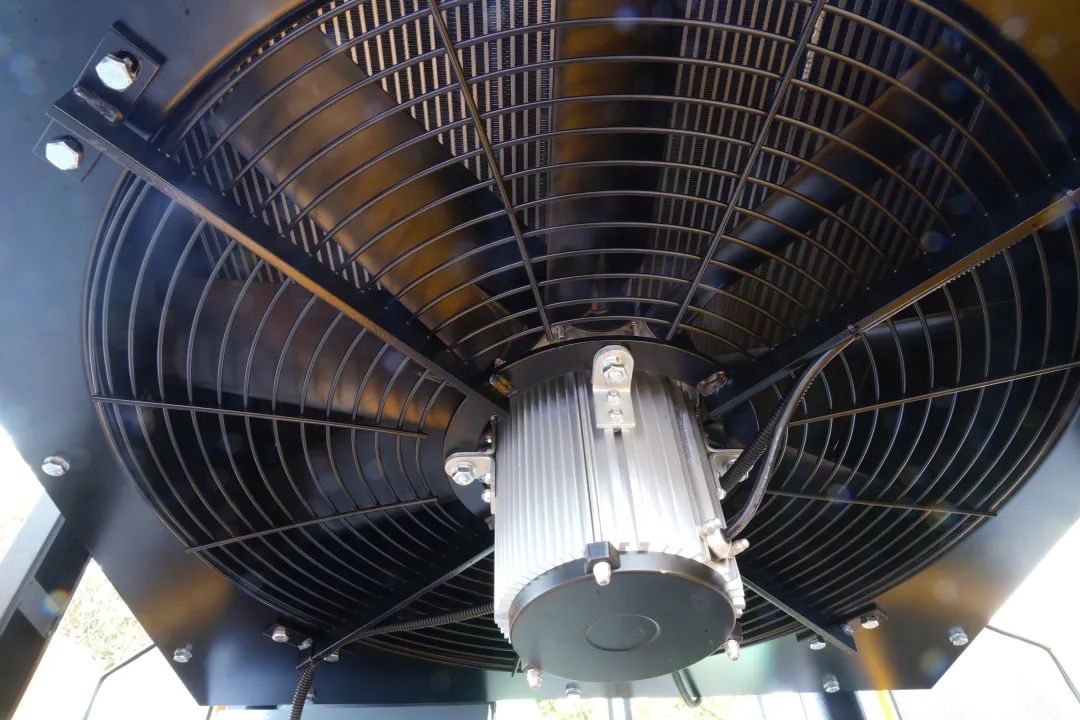 葆德空壓機新品來襲！一鍵三連，串聯兩級壓縮系列隆重登場！