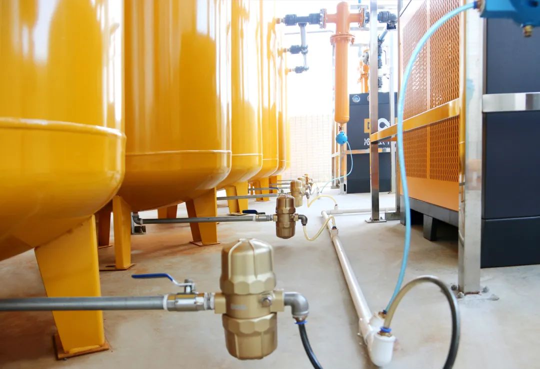 塑料行業(yè) | 節(jié)能改造后，每年省下大量電費(fèi)，整站一級能效！