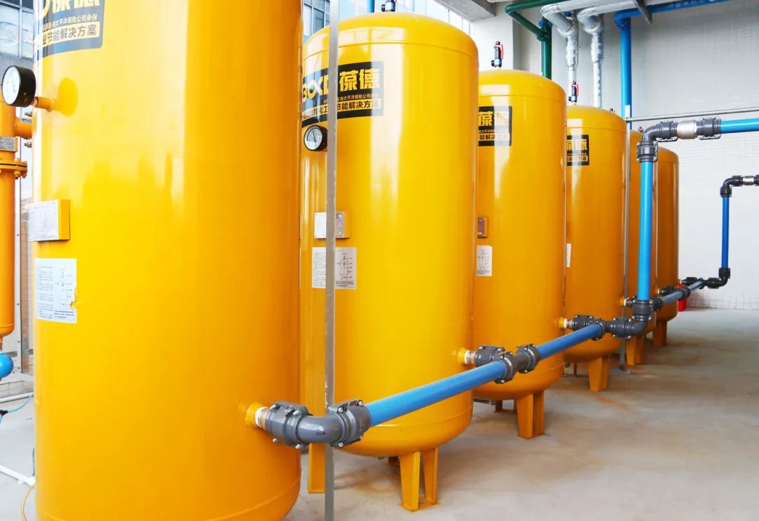 塑料行業(yè) | 節(jié)能改造后，每年省下大量電費(fèi)，整站一級能效！