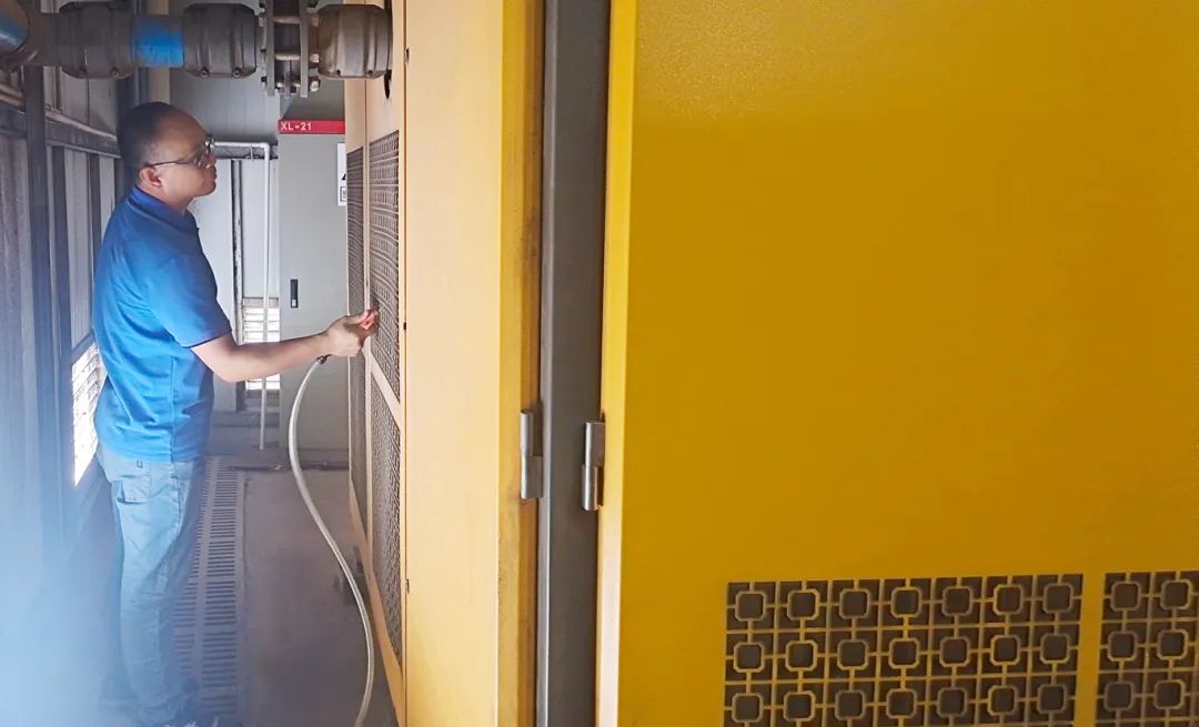 空壓機(jī)高溫停機(jī)預(yù)警！夏季維保攻略助設(shè)備降溫省成本