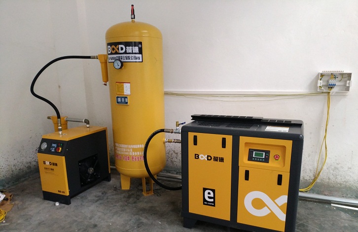 螺桿空壓機(jī)運(yùn)行有些事項(xiàng)必須注意