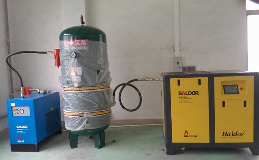 安裝了螺桿空壓機冷干機，怎么壓縮空氣還是有